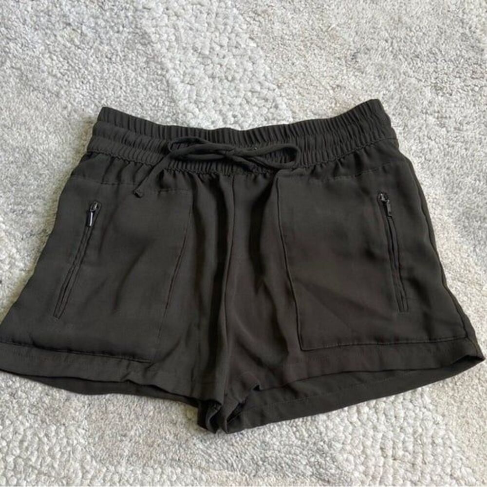 ✨5 for $15✨ Women's Salt Works Green Casual Shorts